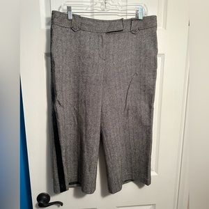 LOFT Gray Cropped Wide-Leg Capris